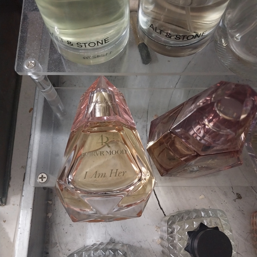 I Am Her Perfume - Pink and Gold- No Box